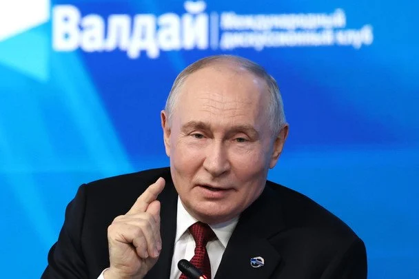 Рішення США зіграло на руку Путіну: обмеження Starlink серйозно вдарило по фронту в Україні — ISW
