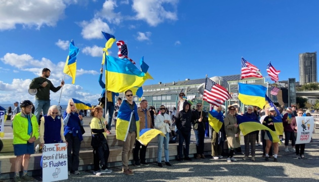 Українці в США вийшли на протести через послаблення санкцій на російський дизель