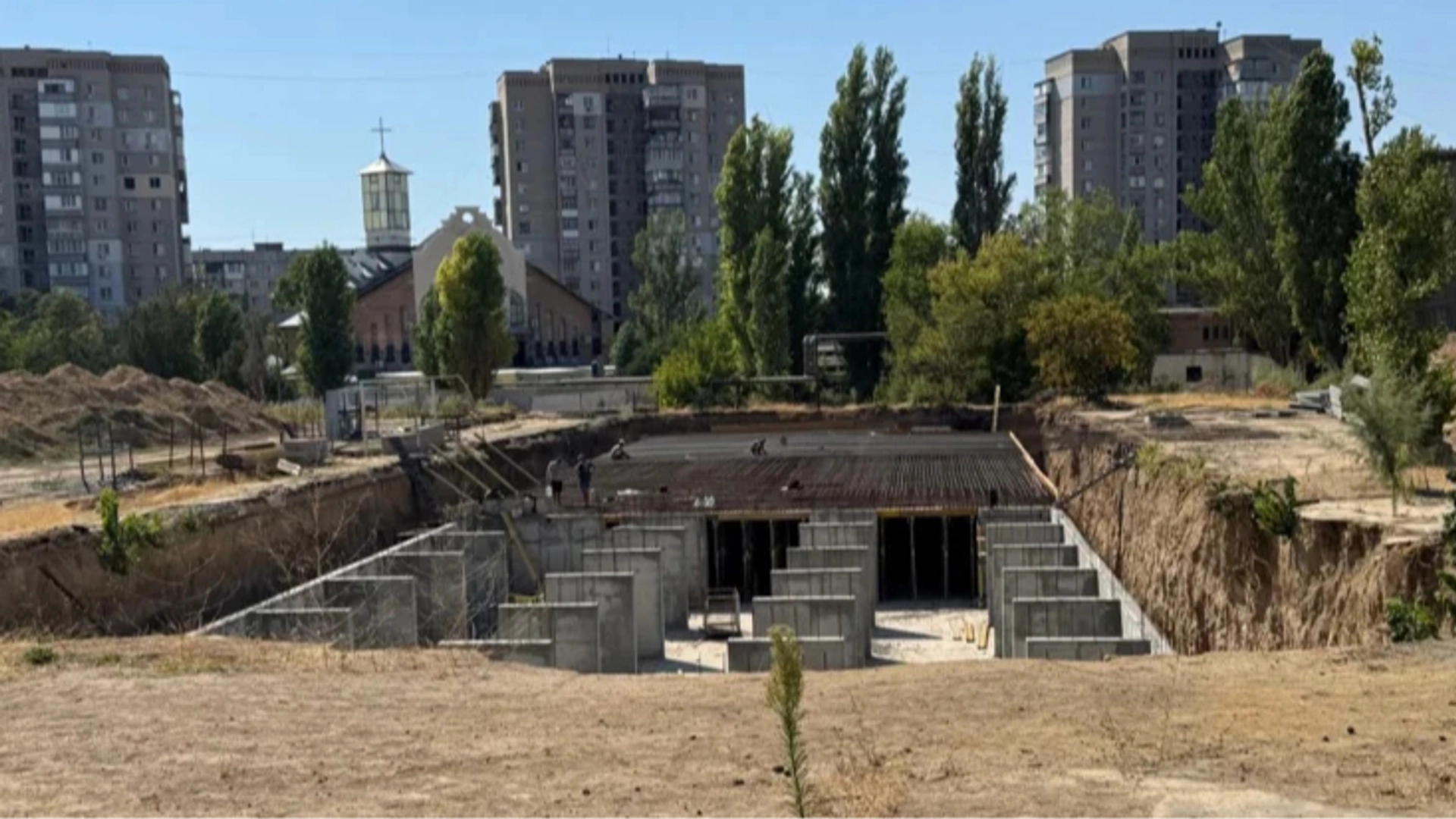 На Херсонщині витратили мільйони на відбудову шкіл, які покинули недоробленими – ЗМІ