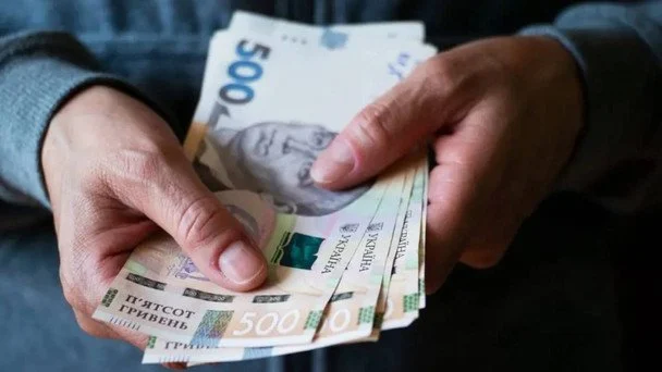 В Україні можуть стрімко зрости пенсії: хто та коли отримуватиме більше